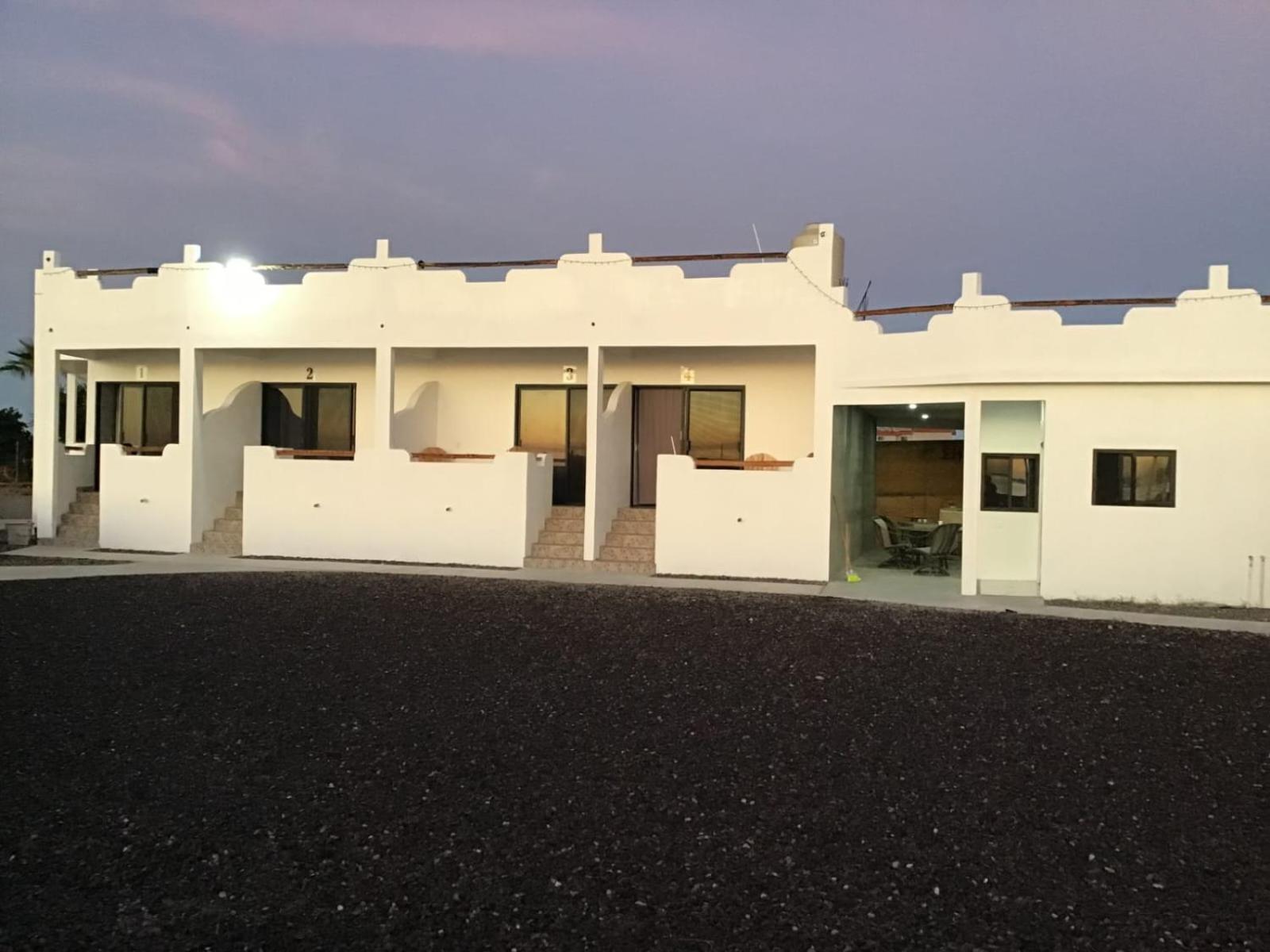 Hotel- Whale Tours And Sport Fishing Vista Mag-Bay Puerto San Carlos エクステリア 写真