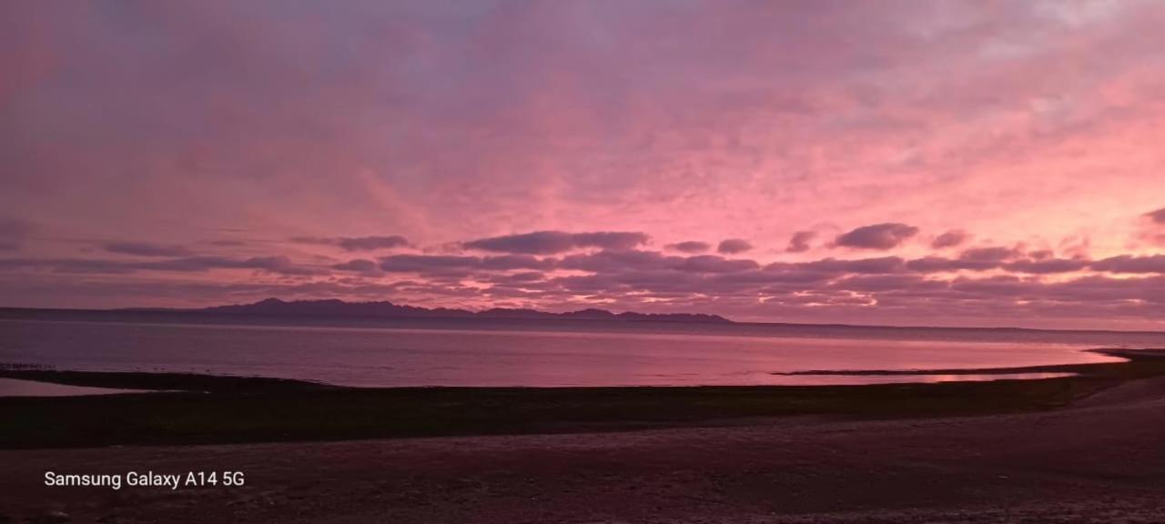 Hotel- Whale Tours And Sport Fishing Vista Mag-Bay Puerto San Carlos 部屋 写真